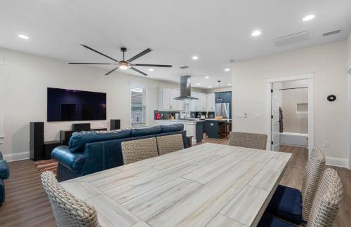 Luxury Stay Heated Pool and Hot Tub Fenced Yard - Foto 46