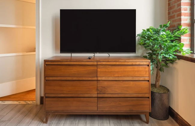 Sosuite 2BR Apt w W/d, Gym, On-site Restaurant - Photo 12