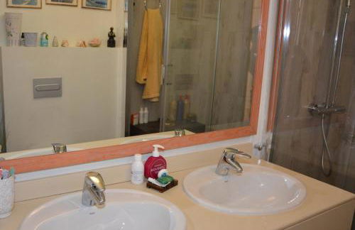 Villa Sitges Julia Vista Espectacular 2 k m s de la Playa Comoda & Area Tranquila Amplitud interior y plana - Foto 36