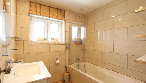 T3-House of the Palm Tree - Photo 4