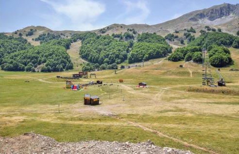 2 Bedroom Cozy Apartment In San Massimo - Foto 1