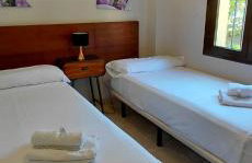 Apartamento de tres dormitorios muy espacioso con jardines y piscinas - Foto 19