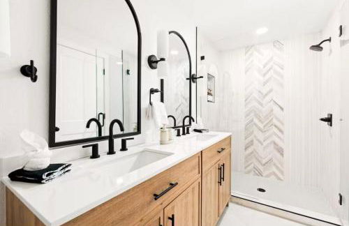 Fam Retreat, Hot Tub, BBQ, Ski, Game Room, Backyard - Foto 37