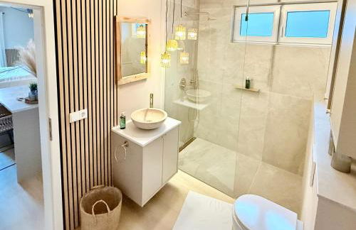 Komfort-Studio in Oberwinter bei Bonn - mit PlayStation 4 - Foto 26