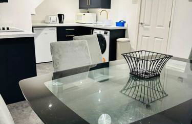 Modern 2 Bedroom Apt Derby City - Foto 27