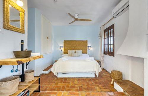 La IBICENCA & JACUZZI by XimoApartments - Photo 32