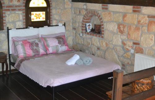 Artemis Stone House - Photo 33