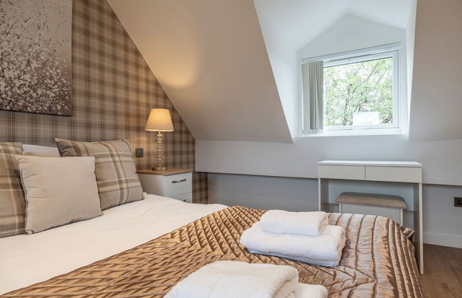 Bright&Spacious 3BD in Centre of Bourton - Photo 22