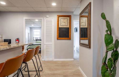 Updated 3BR 2BA Apartment Near NYC Airport - Foto 37