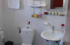 Niki Studios Sea - Front - Photo 18