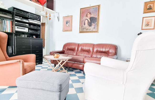 JOIVY Vintage And Gorgeous 2-Bed Flat Near Sforzesco Castle - Photo 21