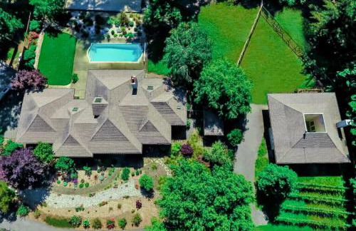 Luxe Villa Estate, Sonoma, Private Creek, Hot Tub, Pool, Bocce - Foto 2