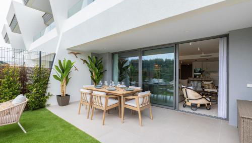 Luxury House Chaparral Golf E12 by AORA STAY - Photo 3, Garden