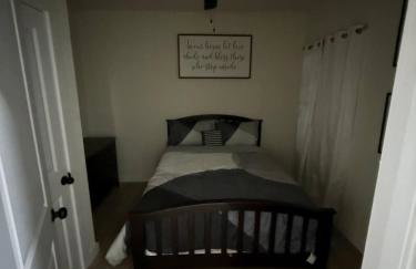 Spacious 3 bedroom 2 bath home in Downtown - Foto 21