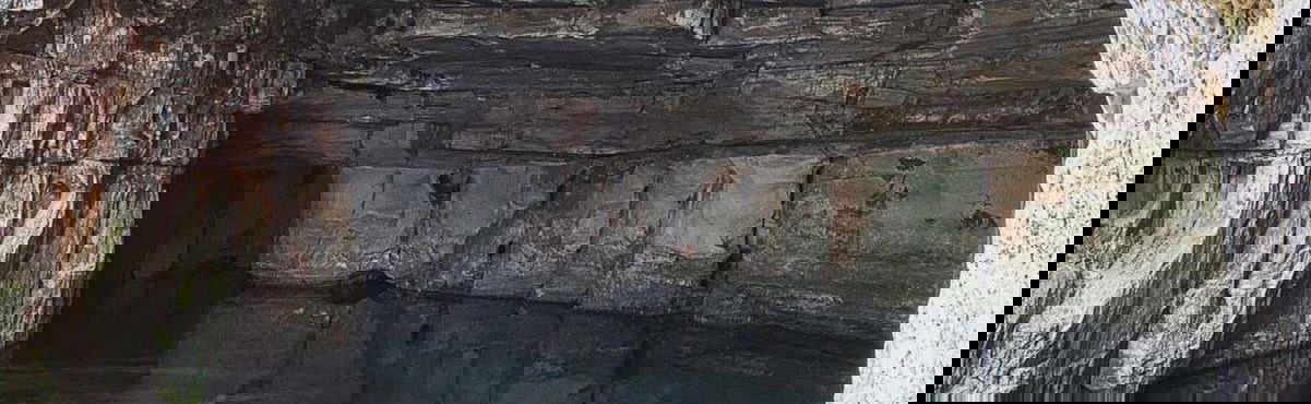 Senderismo por la Caverna Aroe Jari y Gruta da Lagoa Azul