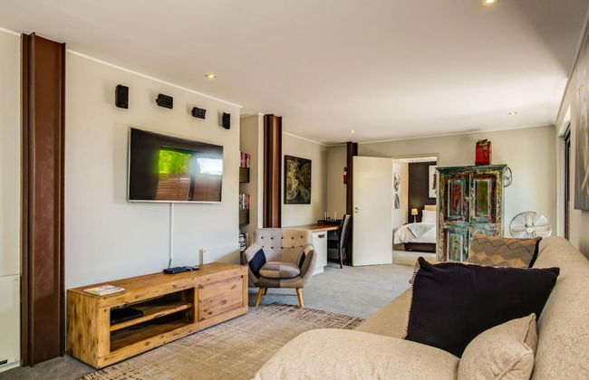 Lovely 1 Bedroom Apartment in Camps Bay - Foto 18