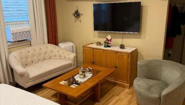 Amazon Park Studio - Photo 2