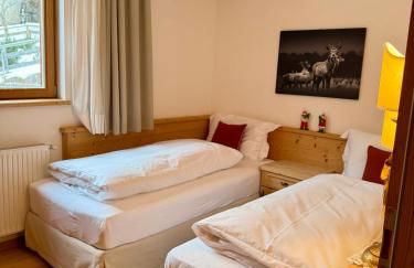 Luxury Chalet at the Foot of the Dolomites by the Castle - Photo 10