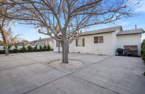 Cozy single story 2 bdrm family home near the BLVD - Foto 27