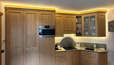 Appartamento incantevole con box e ski room, Wi-Fi, Bormio - Photo 2