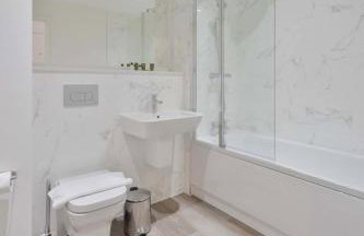 Stunning 2 Bed Apartment in Central Birmingham - Photo 20