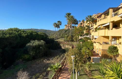 Sunny Retreat with Stunning View - Foto 2