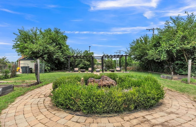 Brikctoria 1102 3 Bedroom Home - Photo 25