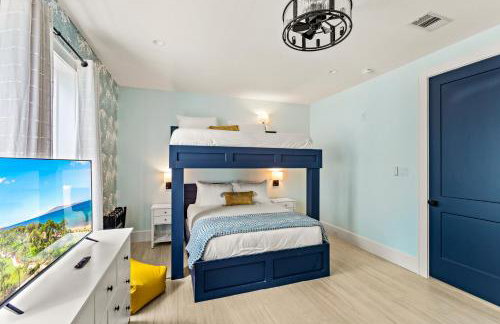 Wayward Sun Luxury 4BR Gulf Retreat w Pool, Hot Tub & Elevator - Foto 53