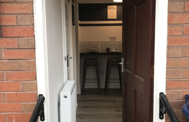 Modern 3-bed House With Parking Bamber Bridge, Preston - Foto 2