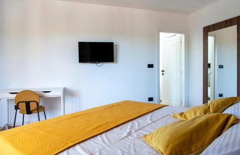 Amazing Home In Bartici With Wifi - Photo 28