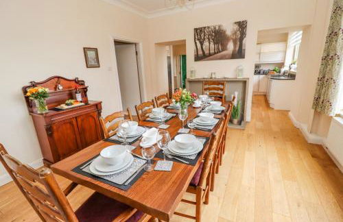 Aislaby Hall - Photo 11