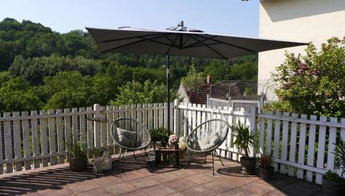 Ferienwohnung Waldschloss - Foto 3, Garden, Garden view