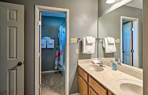 Lago Vista Lake Home with Shared Dock and Kayaks! - Foto 13