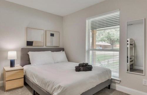 Gorgeous Sunny Home for Big Groups w Private Pool - Foto 33