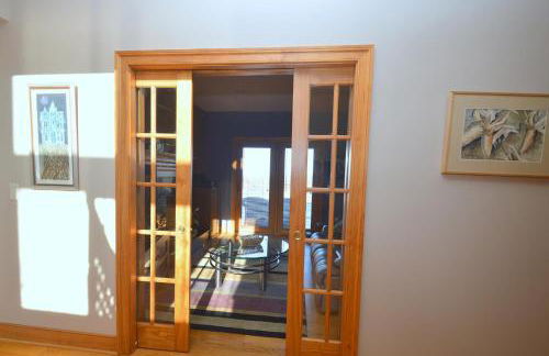 Redbud Keep - Unique Features, Movie Set Decor, Grill, Wifi, Family Friendly, Hiking, Billiard Table, Movie Theater Room, Fireplace, Golfing, View, 2 King Beds - Foto 24