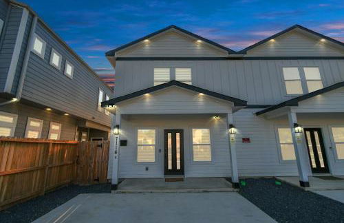 NEW! Grand Luxé Retreat - Modern Luxury - Free Parking - Near Med Center & NRG - Foto 40