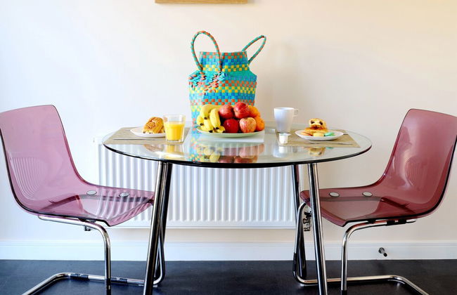 Birmingham Airport/NEC Beauty Homebase - Photo 28