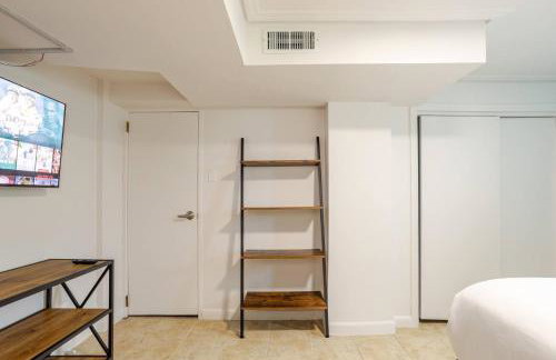 Big City Life: 1BR Apt wNetflix Easy NYC Access - Foto 18