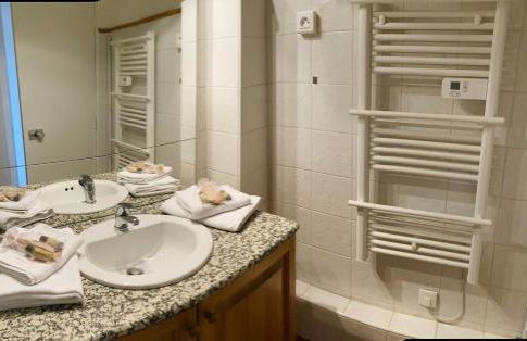 Studio 2 personnes avec Terrasse Literie-Serviettes-Ménage Fin de Séjour INCLUS - Foto 6