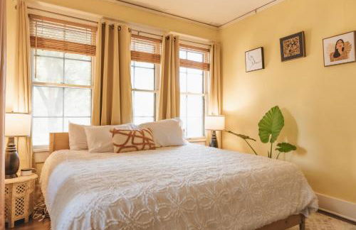 Holiday Group Winter Retreat at 4BR Victorian Home in UT Campus& Downtown - Foto 10