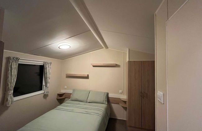 Premium Location - Sleeps 6 - Caravan on The Lakes - Foto 8