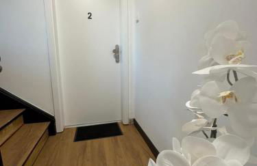 Central Comfort Home with Garden - Foto 15