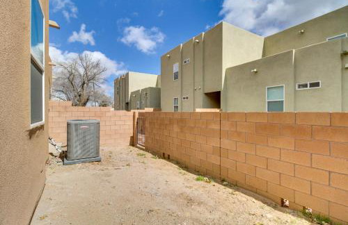 3 Mi to Old Town Albuquerque Townhome with Yard! - Photo 22