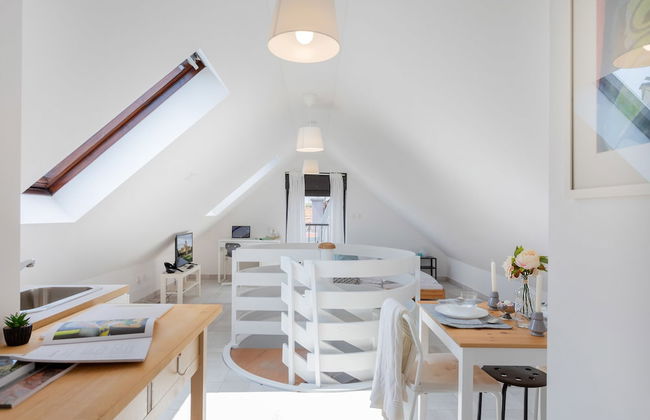 Newly Refurbished Loft Near City Center - Foto 15