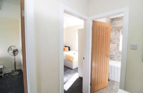 Cosy Modern 3 Bedroom House in Bradford City - Foto 33