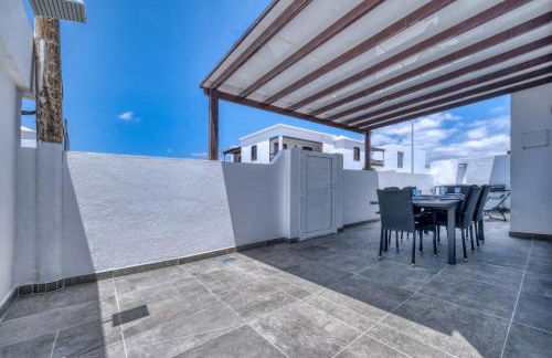 Casa Lolo y Pepe - 100M to the Beach By Lanzarote Vacation Homes - Foto 5