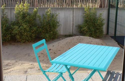 Charmante maisonnette à Quend Plage, 2 chambres, jardinet, parking, proche commodités - FR-1-482-45 - Photo 3