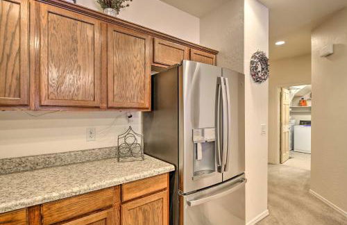 Deck and Gas Grill Spacious Pinetop Cabin - Foto 10