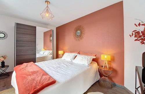 Chez Lady Mag - Neuf - Confort - Parking - Proche centre-ville - Tram - Foto 5