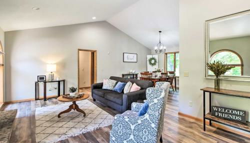 Family Home with Deck, Yard, Dock on Rock River - Foto 4